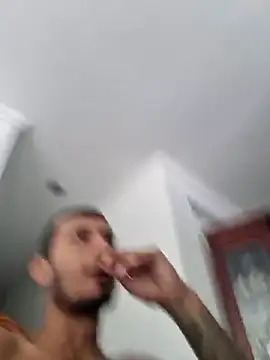 Snapshot of DrakeVega chatting on 02/03/25, 03:27 DrakeVega online show from 02/03/25, 03:27