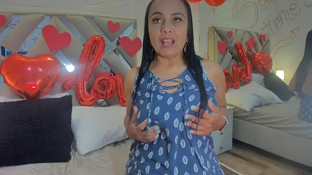 raquell moore online show from 02/16/25, 04:10