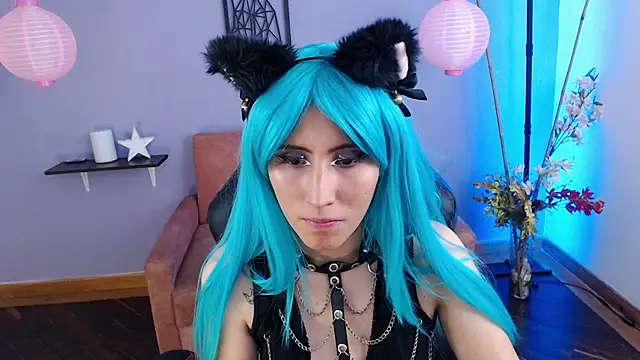 Snapshot of miss_moonlight chatting on 01/18/25, 09:13 miss moonlight online show from 01/18/25, 09:13