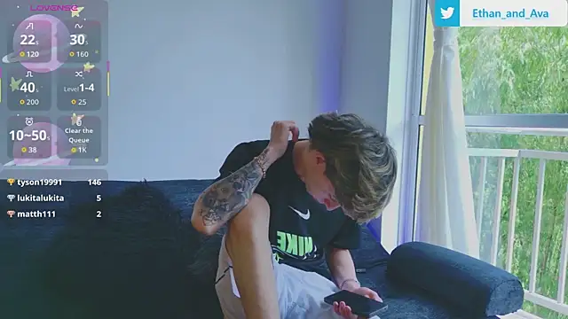 ethan and ava online show from 10/12/25, 03:11