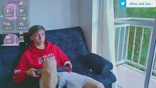 ethan and ava online show from 10/19/25, 01:12