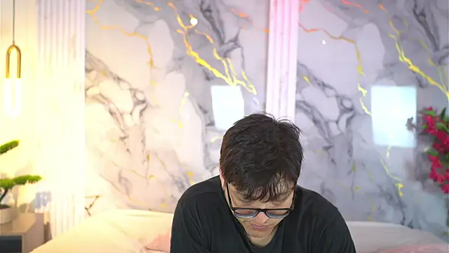 vanilla hot online show from 10/18/25, 01:34