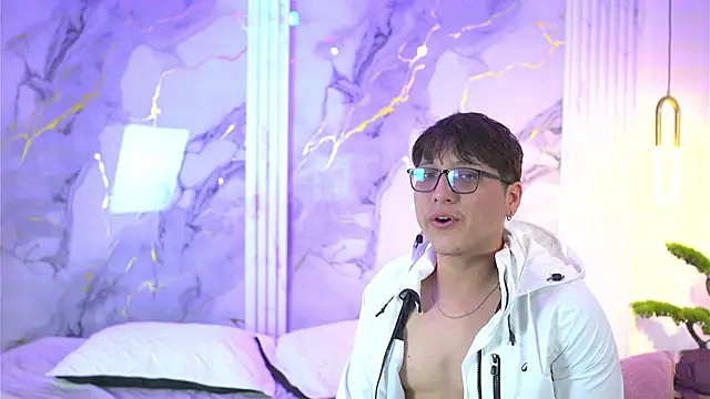 vanilla hot online show from 11/06/25, 01:45