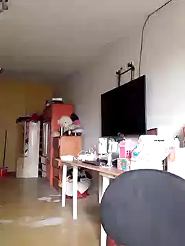 Snapshot of monicavictoria1301 chatting on 02/18/25, 10:36 monicavictoria1301 online show from 02/18/25, 10:36