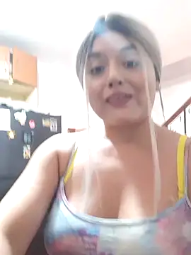 Snapshot of monicavictoria1301 chatting on 03/05/25, 07:49 monicavictoria1301 online show from 03/05/25, 07:49