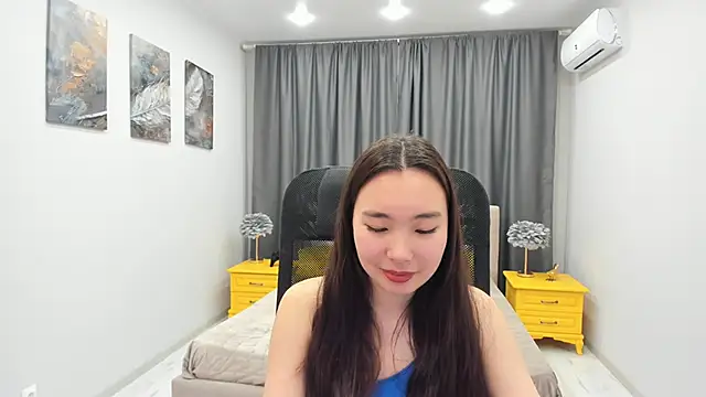 AnnaReyla online show from 02/15/25, 04:45