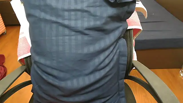 Snapshot of LovelyRosy chatting on 11/11/25, 10:21 LovelyRosy online show from 11/11/25, 10:21