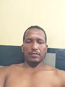 Snapshot of Nego8659 chatting on 10/03/25, 05:32 Nego8659 online show from 10/03/25, 05:32