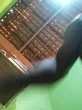 Snapshot of Nego8659 chatting on 11/16/25, 10:32 Nego8659 online show from 11/16/25, 10:32