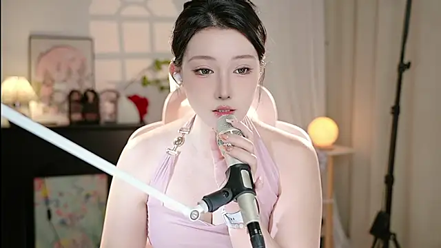 Dou-Dou-er online show from 09/29/25, 12:21