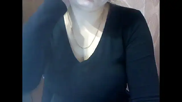 Allie Janet online show from 12/01/25, 08:08