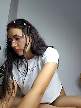 Snapshot of baaby-miiaa chatting on 02/01/25, 05:07 baaby-miiaa online show from 02/01/25, 05:07