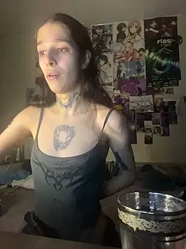 mollyEXD online show from 03/10/25, 10:13