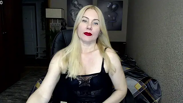 Snapshot of _Mire11a69 chatting on 02/08/25, 04:47 Mire11a69 online show from 02/08/25, 04:47