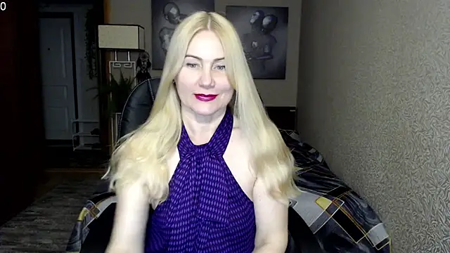 Snapshot of _Mire11a69 chatting on 02/14/25, 08:26 Mire11a69 online show from 02/14/25, 08:26