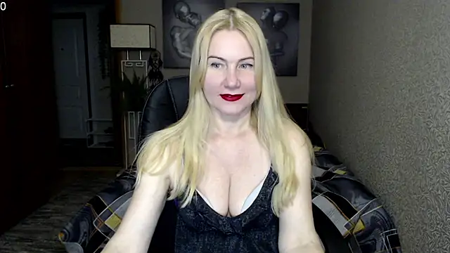 Snapshot of _Mire11a69 chatting on 02/18/25, 05:10 Mire11a69 online show from 02/18/25, 05:10