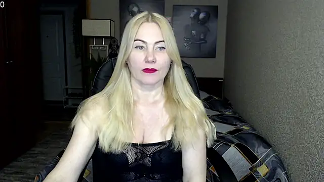 Snapshot of _Mire11a69 chatting on 02/24/25, 02:58 Mire11a69 online show from 02/24/25, 02:58