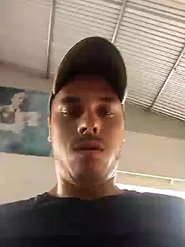 Snapshot of marquesgostoso40 chatting on 01/17/25, 06:44 marquesgostoso40 online show from 01/17/25, 06:44