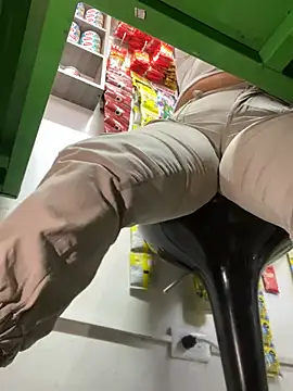 Miia Jazmin online show from 02/02/25, 04:11