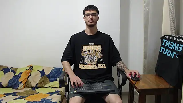 Aleex Miller online show from 10/12/25, 01:48