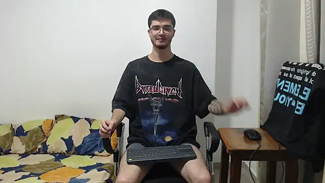 Aleex Miller online show from 10/15/25, 03:17