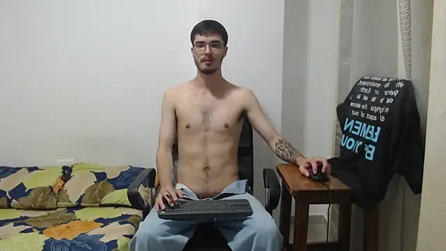 Aleex Miller online show from 10/21/25, 08:37