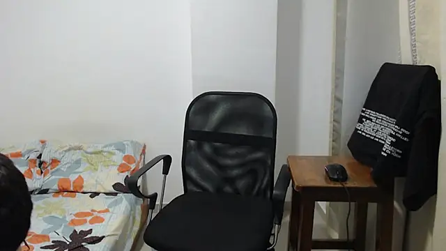 Aleex Miller online show from 11/05/25, 03:50