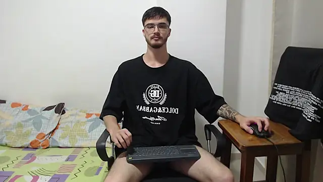 Aleex Miller online show from 11/16/25, 02:06