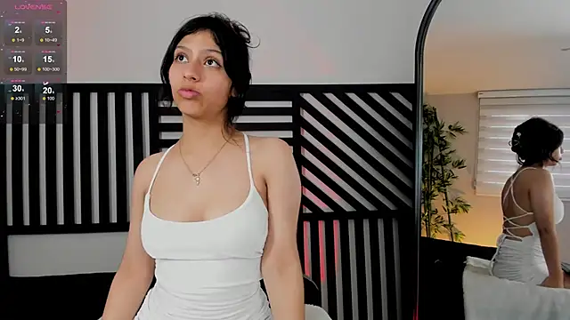 Snapshot of Savannah_Cameron chatting on 02/14/25, 05:36 Savannah Cameron online show from 02/14/25, 05:36