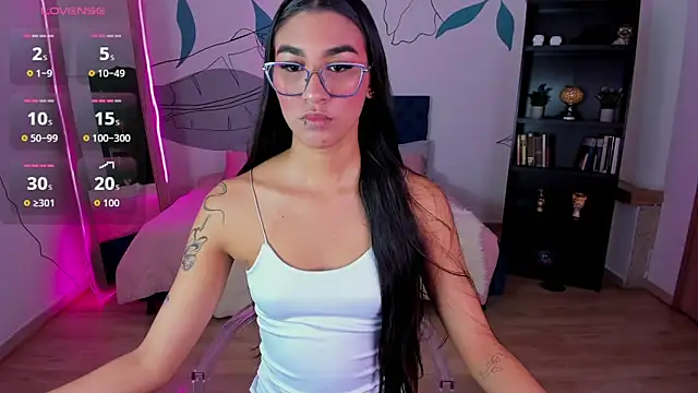 Snapshot of Dana_Paula chatting on 11/02/25, 04:42 Dana Paula online show from 11/02/25, 04:42