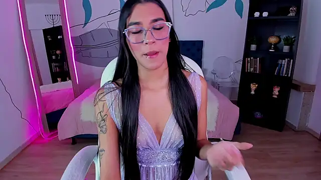 Snapshot of Dana_Paula chatting on 11/05/25, 11:32 Dana Paula online show from 11/05/25, 11:32