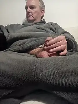 Paolo7619 online show from 10/08/25, 11:24