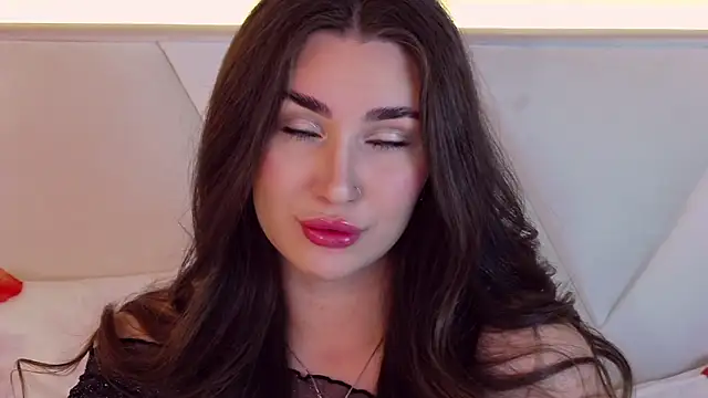 KiraBarlows online show from 02/12/25, 07:24