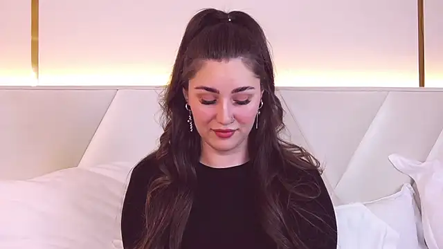 KiraBarlows online show from 03/21/25, 07:02