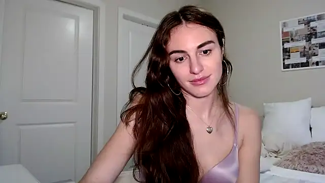Snapshot of graciesmith27 chatting on 02/13/25, 12:02 graciesmith27 online show from 02/13/25, 12:02