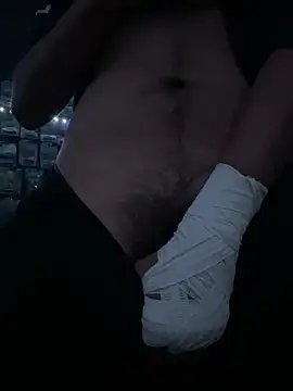 Snapshot of Blade_Ryder666 chatting on 11/11/25, 07:30 Blade Ryder666 online show from 11/11/25, 07:30