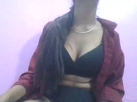 Snapshot of Leoni_G chatting on 10/26/25, 08:42 Leoni G online show from 10/26/25, 08:42