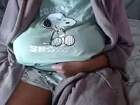 BUBBLYBUNNYxx online show from 10/19/25, 06:19
