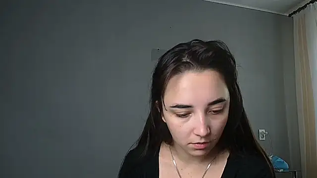 Eva Gloryy online show from 10/28/25, 10:08