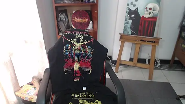 sharonnleon online show from 02/24/25, 07:19