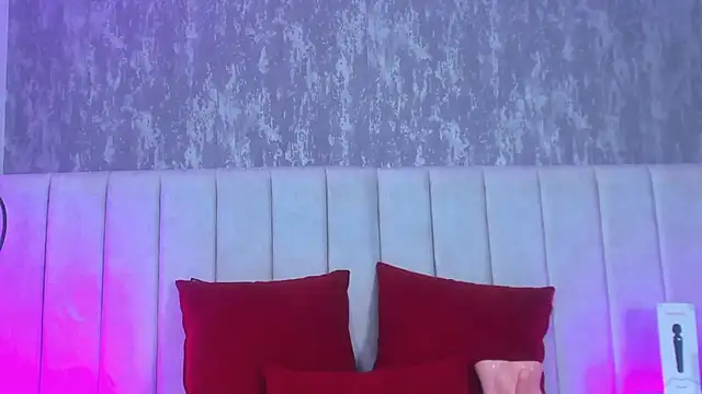 Snapshot of Pocahontas_BGB chatting on 03/06/25, 08:37 Pocahontas BGB online show from 03/06/25, 08:37