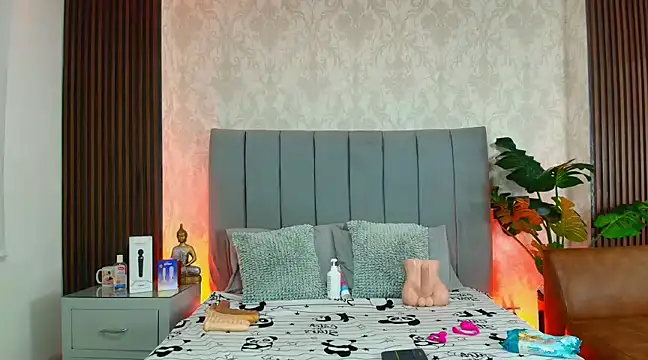 Snapshot of Pocahontas_BGB chatting on 03/14/25, 08:38 Pocahontas BGB online show from 03/14/25, 08:38