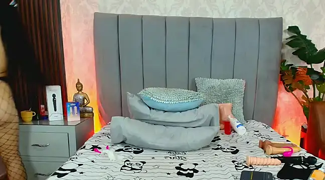 Snapshot of Pocahontas_BGB chatting on 03/15/25, 02:46 Pocahontas BGB online show from 03/15/25, 02:46