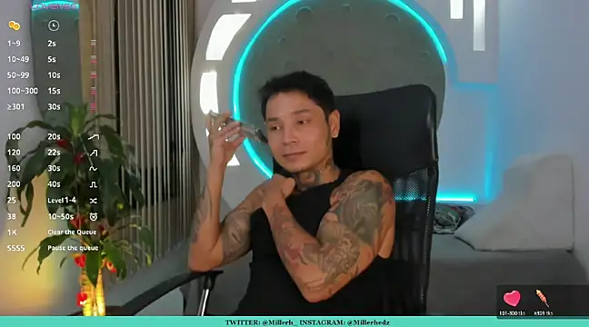 Snapshot of tattokoi chatting on 03/05/25, 01:10 tattokoi online show from 03/05/25, 01:10