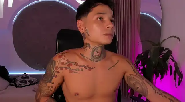 Snapshot of tattokoi chatting on 03/13/25, 12:59 tattokoi online show from 03/13/25, 12:59