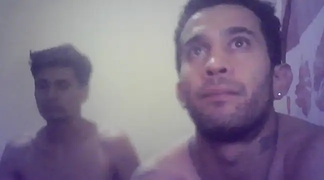 Snapshot of EstebanAkyLu chatting on 01/17/25, 07:51 EstebanAkyLu online show from 01/17/25, 07:51