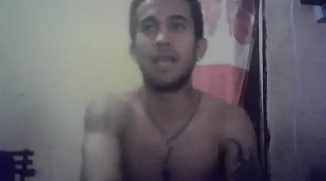 Snapshot of EstebanAkyLu chatting on 01/24/25, 05:42 EstebanAkyLu online show from 01/24/25, 05:42