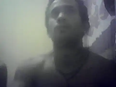 Snapshot of EstebanAkyLu chatting on 02/15/25, 05:28 EstebanAkyLu online show from 02/15/25, 05:28