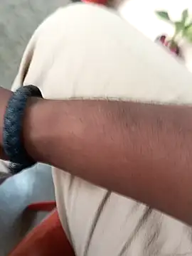 Siddharth love8 online show from 01/29/25, 03:12