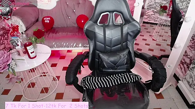 Skye Little v online show from 02/14/25, 10:49